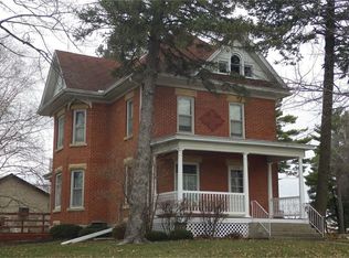 100 S Hill St, Monona, IA 52159