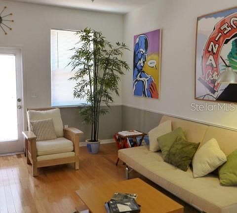 5th image of 519 4th Ave S Unit 4