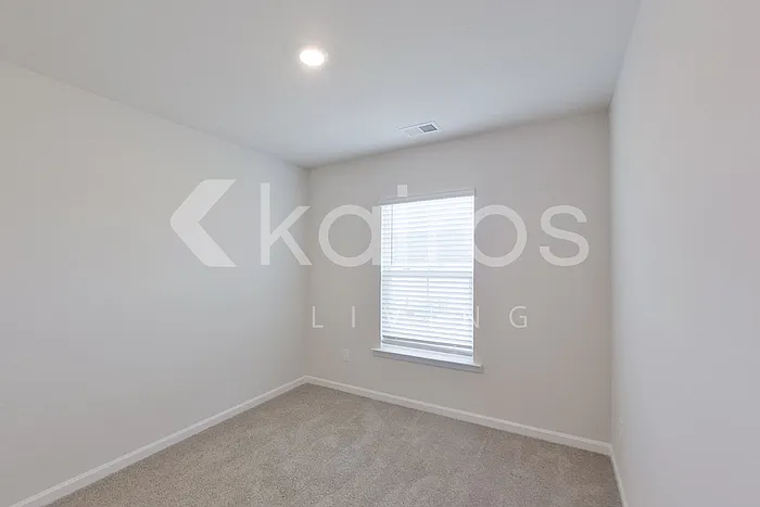2579 Banyon Cir — Photo 16