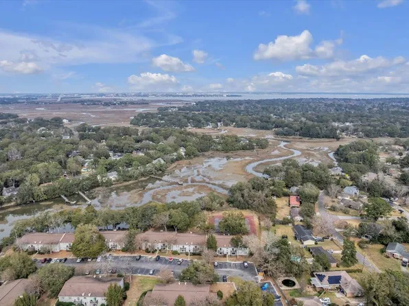 1402 Camp Rd APT 3A, Charleston, SC 29412