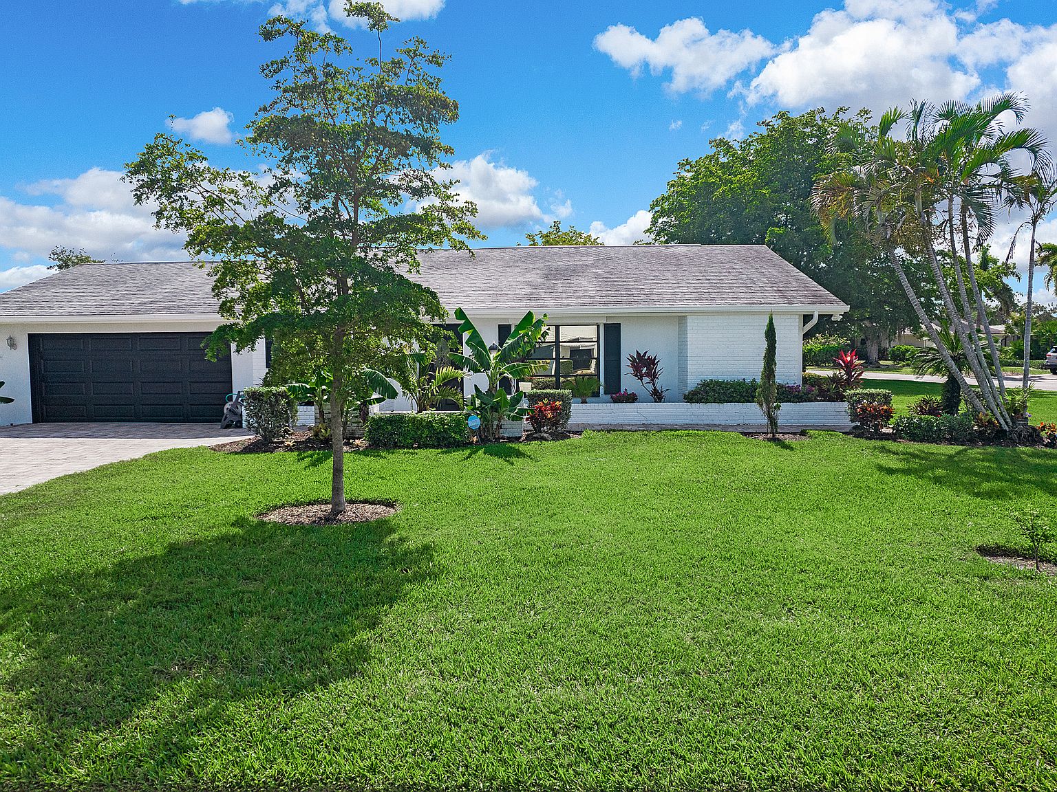 6928 Mauna Loa Ln, Naples, FL 34113 | Redfin, image size:1536x1152