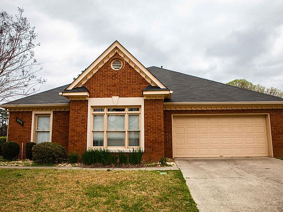 2nd image of 3015 Hillcreek Drive