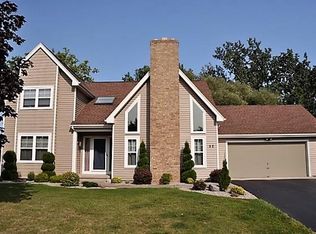 52 Silver Fox Cir, Rochester, NY 14612