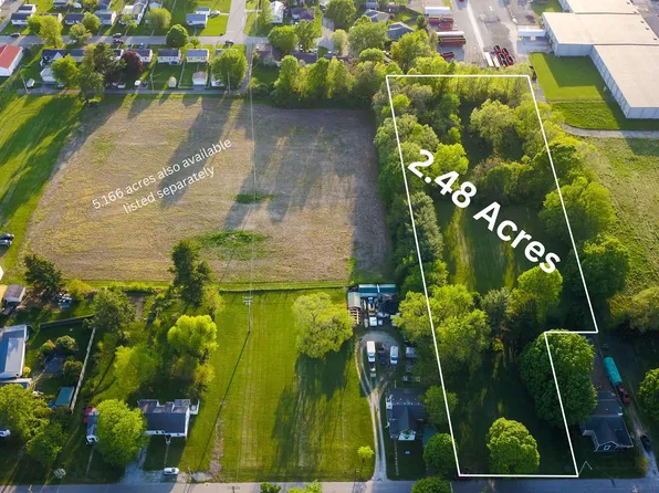 Fiant St, Connersville, IN 47331