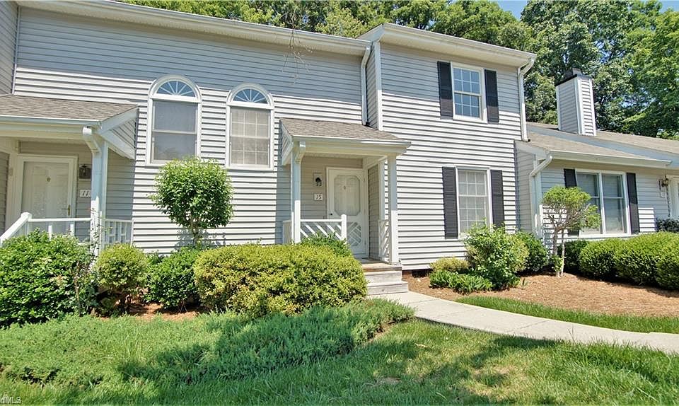 1st image of 15 Appletree Ln