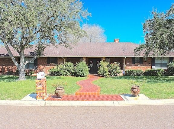 5th image of 3101 Emerald Lake Dr