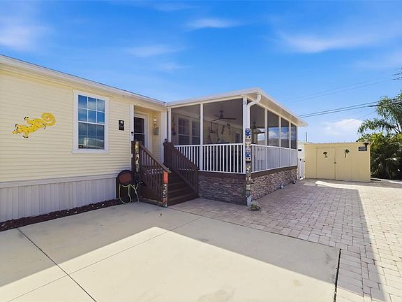 2nd image of 812 50TH AVENUE TERRACE W