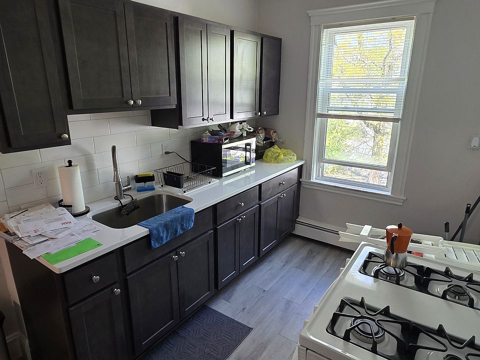 1st image of 7 Holland Ave #5