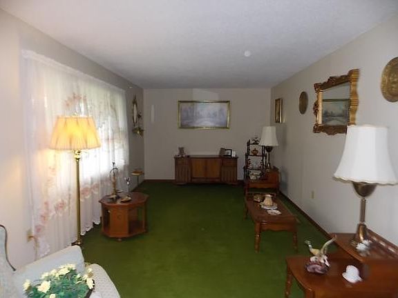 2nd image of 14122 Willow Ln