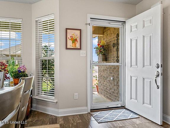 3rd image of 3461 Sabra Ln