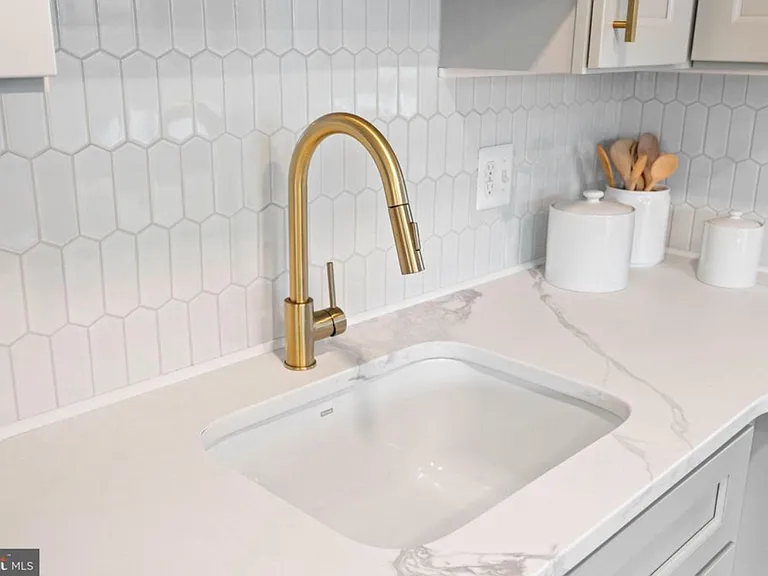 6831 Radcliffe Dr #1 — Photo 12