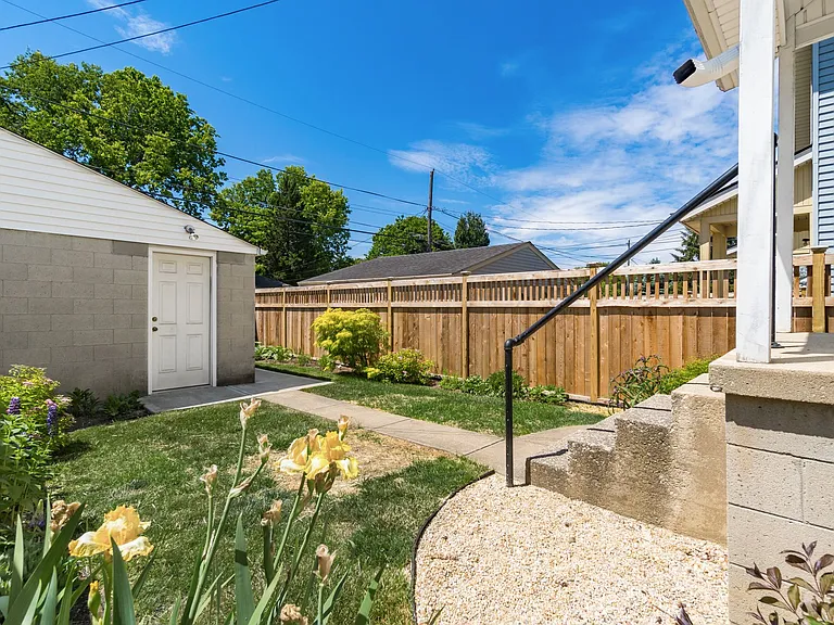 41 W California Ave — Photo 37