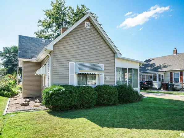 1215 S Capitol St, Pekin, IL 61554