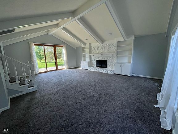 3rd image of 841 Dorchester Dr