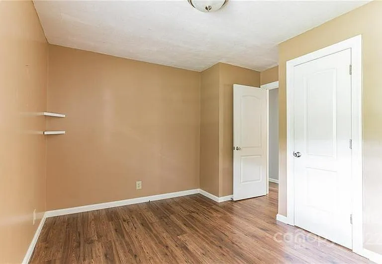 7605 Summerfield Rd — Photo 15