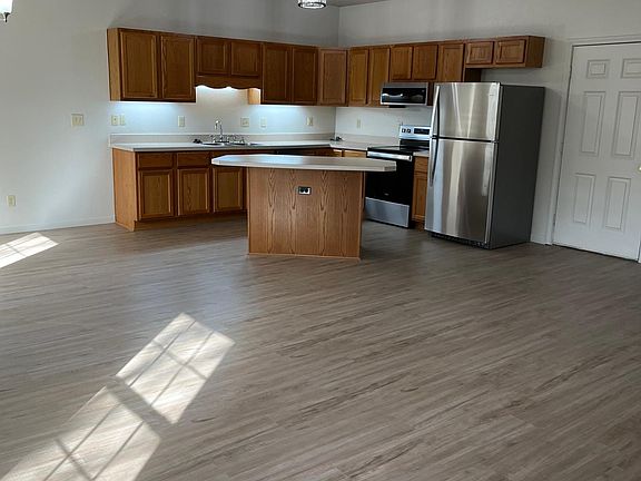 3rd image of 4857 Richmond Dr