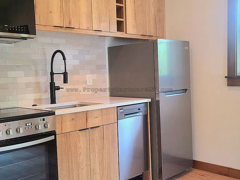 824 S 8th Ave — Photo 6