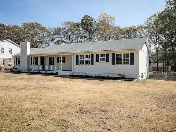 3rd image of 623 Stafford Ave