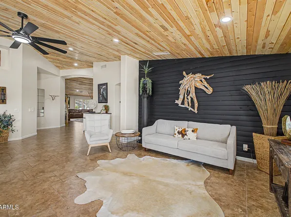 8729 W TONOPAH Drive, Peoria, AZ 85382