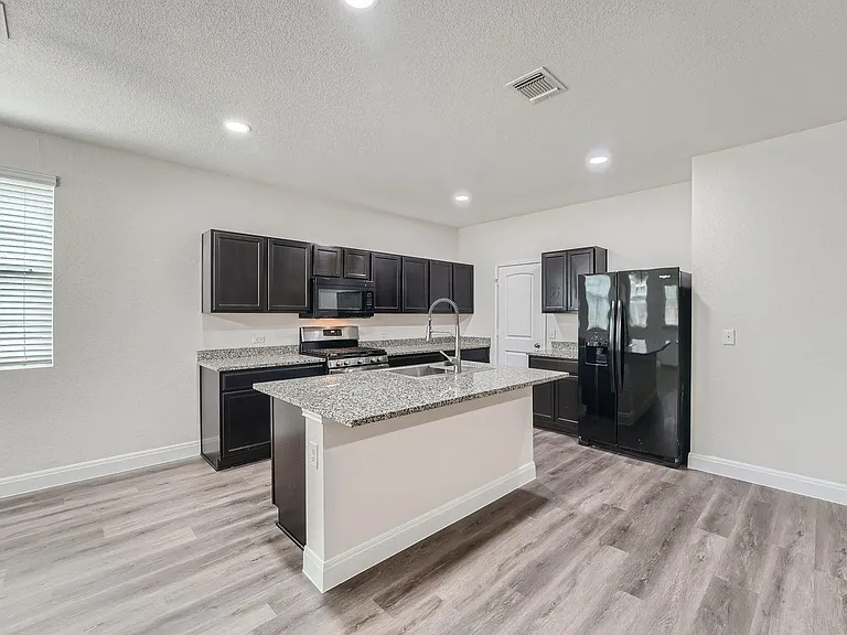 3702 Chappie Ln — Photo 10