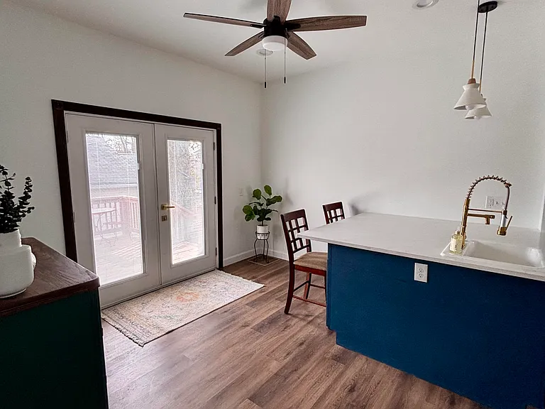 844 Marshall Ave — Photo 8