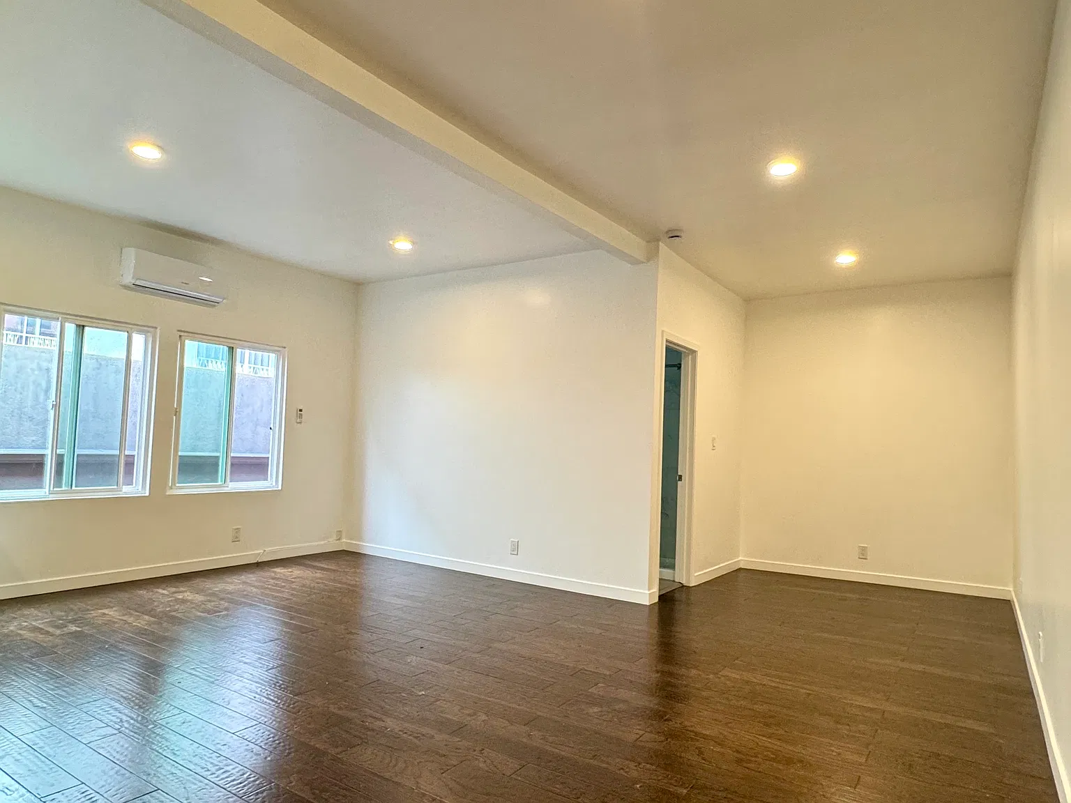 Studio, $1,899 — Photo 4