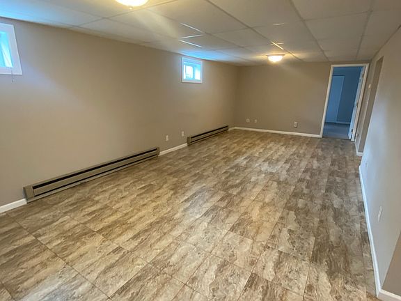 5th image of 4211 King Ave E #B