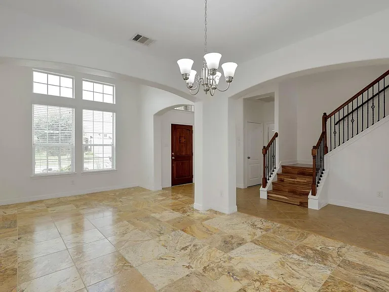 2110 Mateo Park Dr — Photo 14