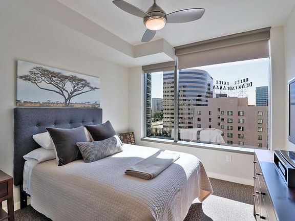 3rd image of 38 N Almaden Blvd Unit 1120