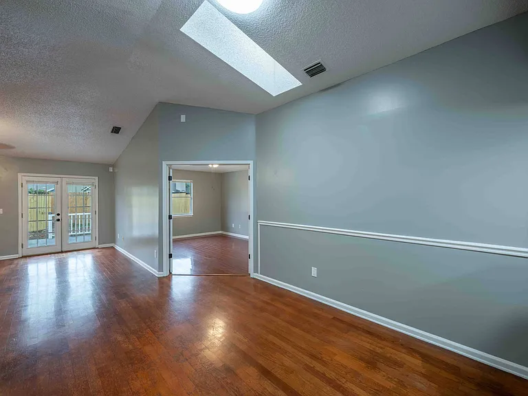 2645 Sam Houston Pl — Photo 29