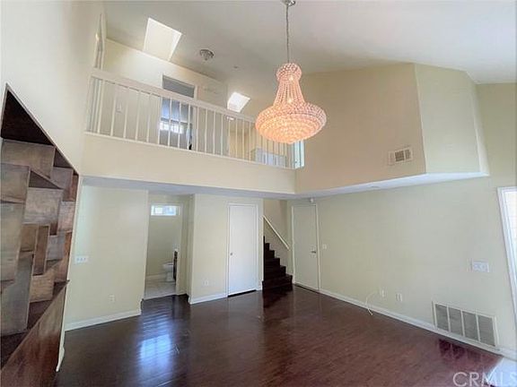 2nd image of 2706 Fairlane Pl