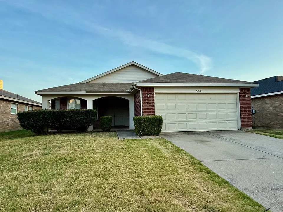 8904 Chisholm Trl