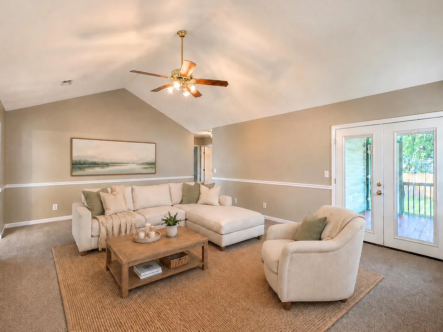 4 bed, 3.0 bath, 1260 sqft, $2,400 — Photo 3