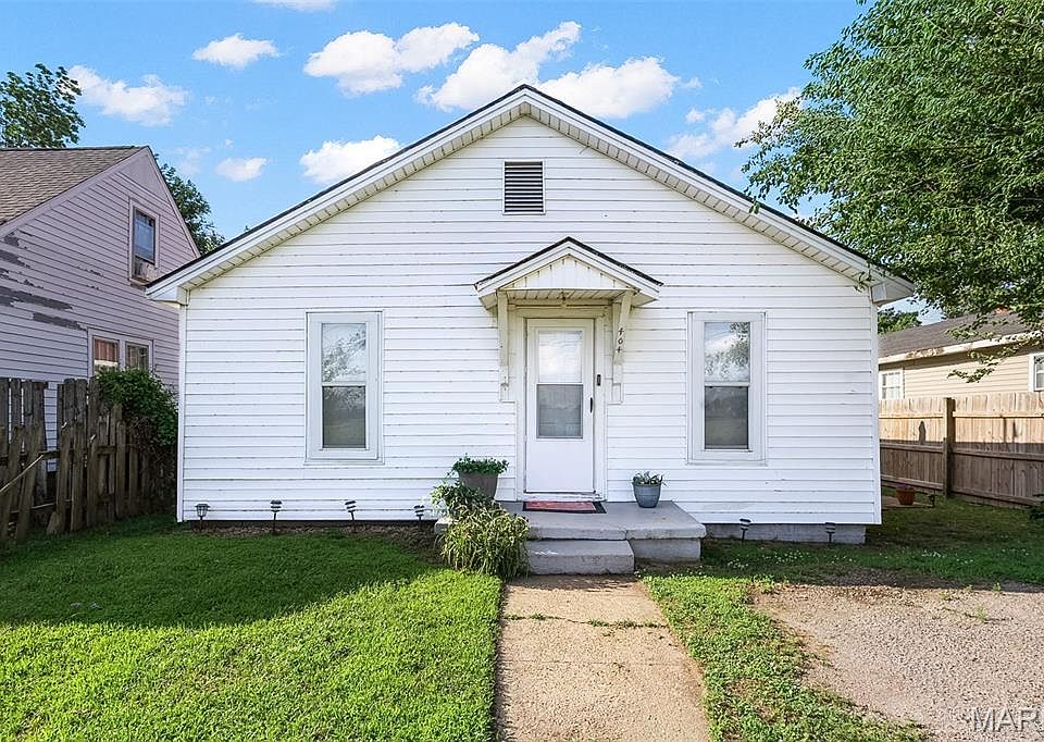 1st image of 404 W Murray Ln