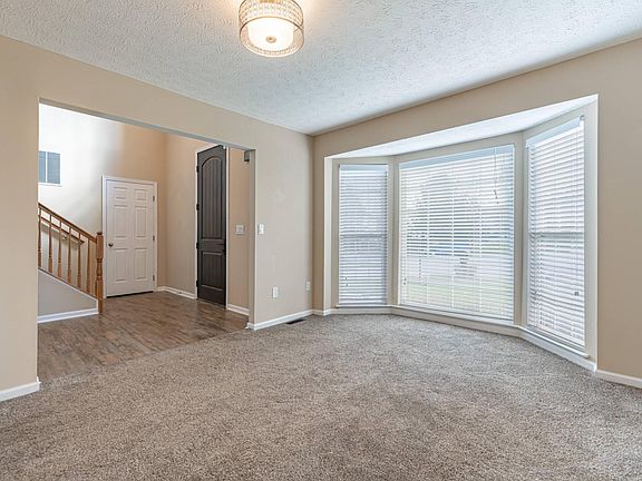 5th image of 10019 Newfield Ct