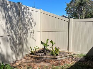 885 Gavagan Rd, Jacksonville, FL 32233