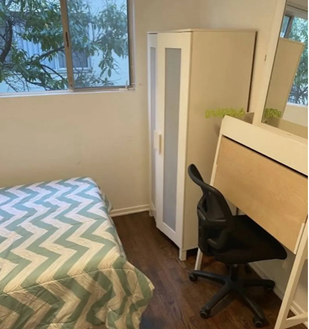 2 bed, 850 sqft, $1,275 — Photo 3