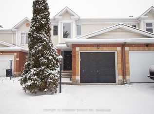 73 Longshire Cir, Ottawa, ON K2J4K6