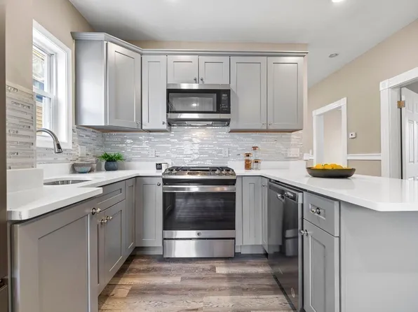 33 Jaques St #1, Somerville, MA 02145