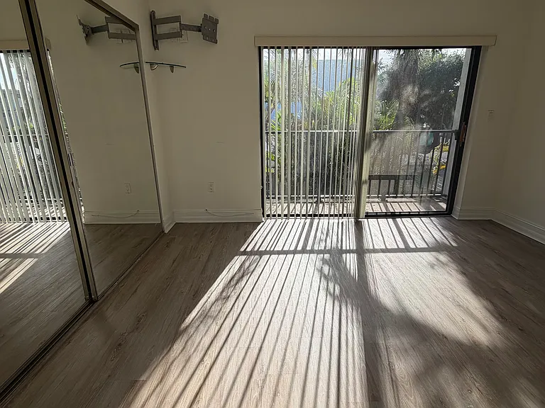 3225 Bird Ave #1 — Photo 4