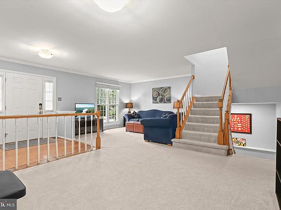 5th image of 8614 Tower Bridge Way