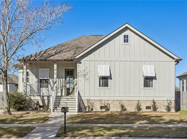3828 Dominique Dr, Chalmette, LA 70043