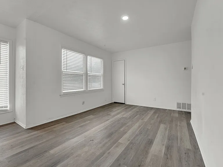2682 Wasina Dr — Photo 13