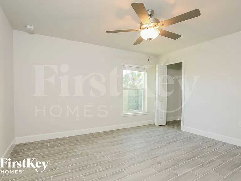 6148 Hellman Ave — Photo 9