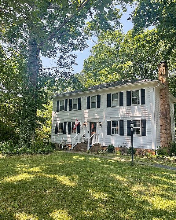 1st image of 8208 Capelwood Dr