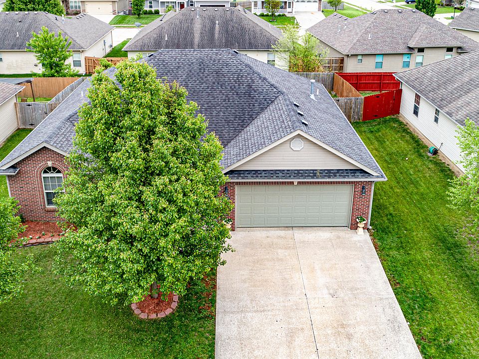 2nd image of 5710 Vero Way