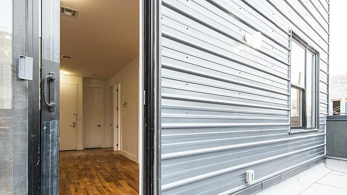 Rented by Nooklyn NYC LLC | media 50