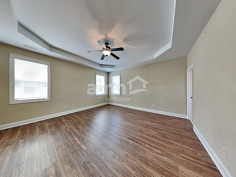 518 Dawley Dr — Photo 10