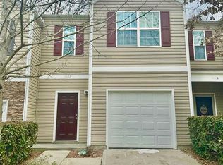 4032 Queensbridge Rd, Charlotte, NC 28213