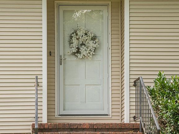 2nd image of 184 Us Grant Dr